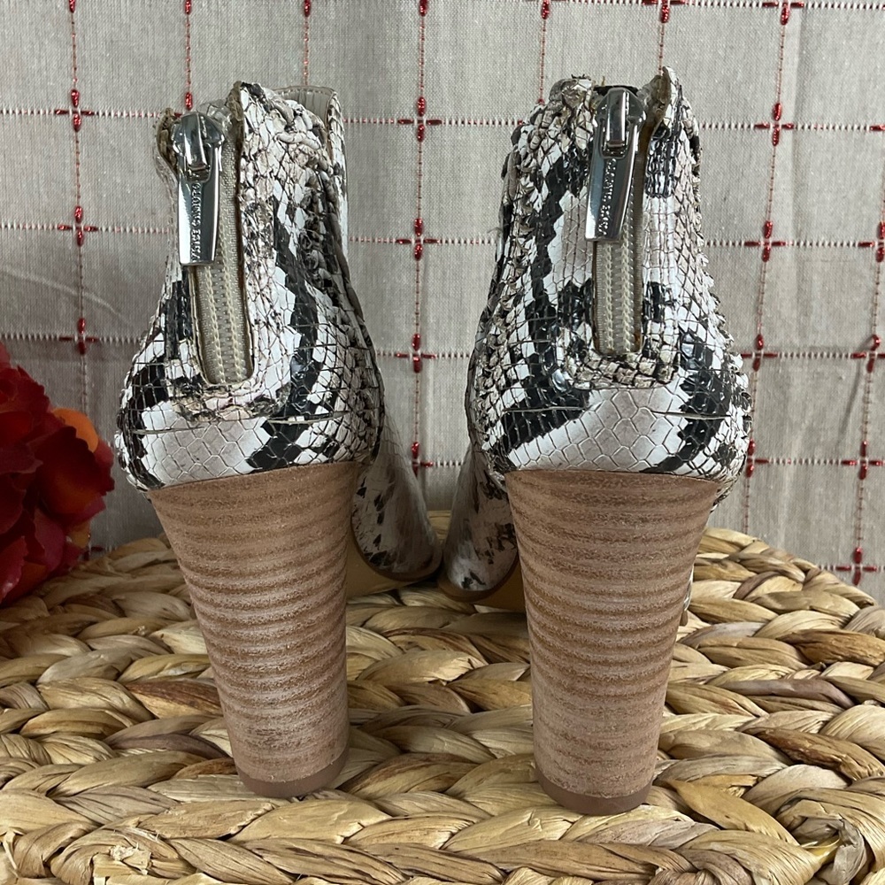 Vince Camuto “Delsimba” Snakeskin Embossed Leather Braided Trim Western Bootie 5 - Picture 3 of 7